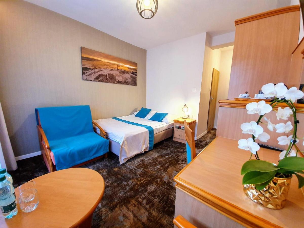 Gosciniec Pod Skrzycznem Hotel Szczyrk Bagian luar foto